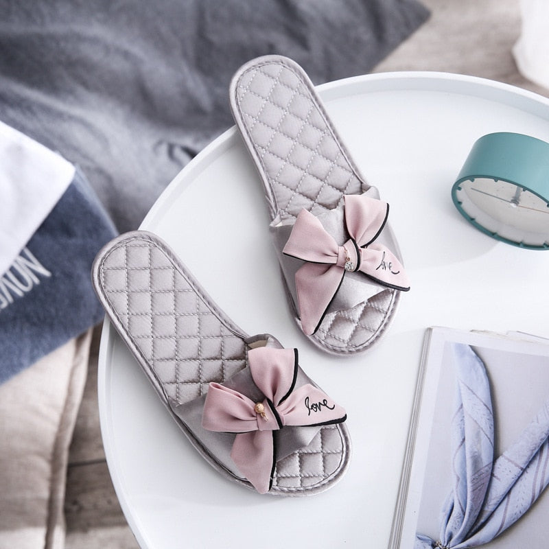 Women Indoor Silk Slippers Butterfly-knot Bowtie Light Comfy Flats Open Toe Home Slides House Causal Fashion Cute Shoes Ladies