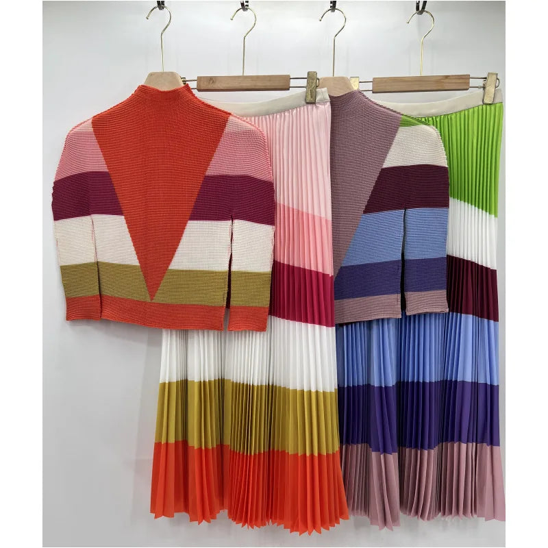 Miyake Pleated Women's 2023 New Printed Corn Pleated Long Sleeve Temperament Slim Fit Top+Loose Versatile Women's Half Skirt Set