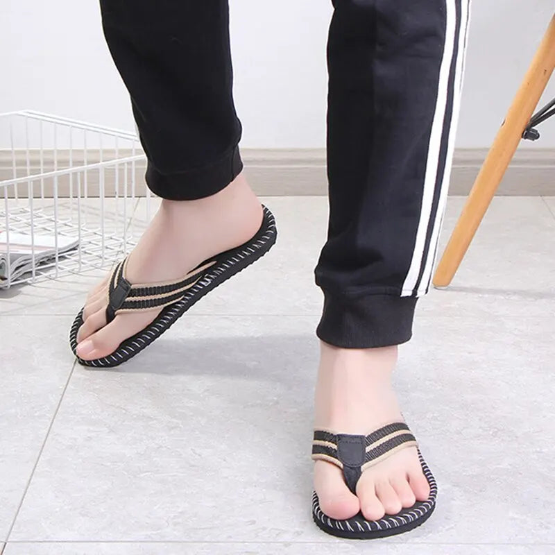 Men Slippers Outside Beach Flat Flip-flop Summer Casual Footwear Male Anti-slip Shoes Thong Sandals Black