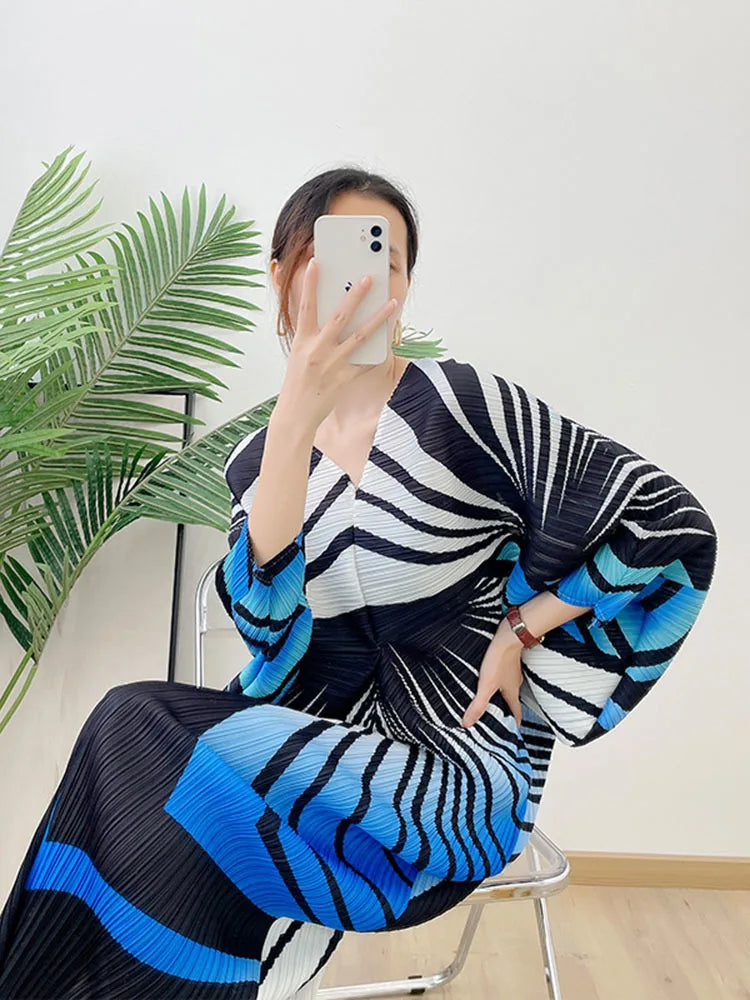 Zebra Stripes Pleated Dress Women Batwing Sleeves V Neck Long Length Party Dresses