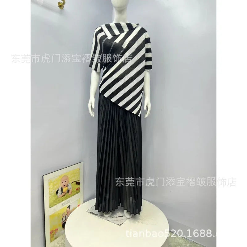Women's Striped Top and Pleated Pant Suit