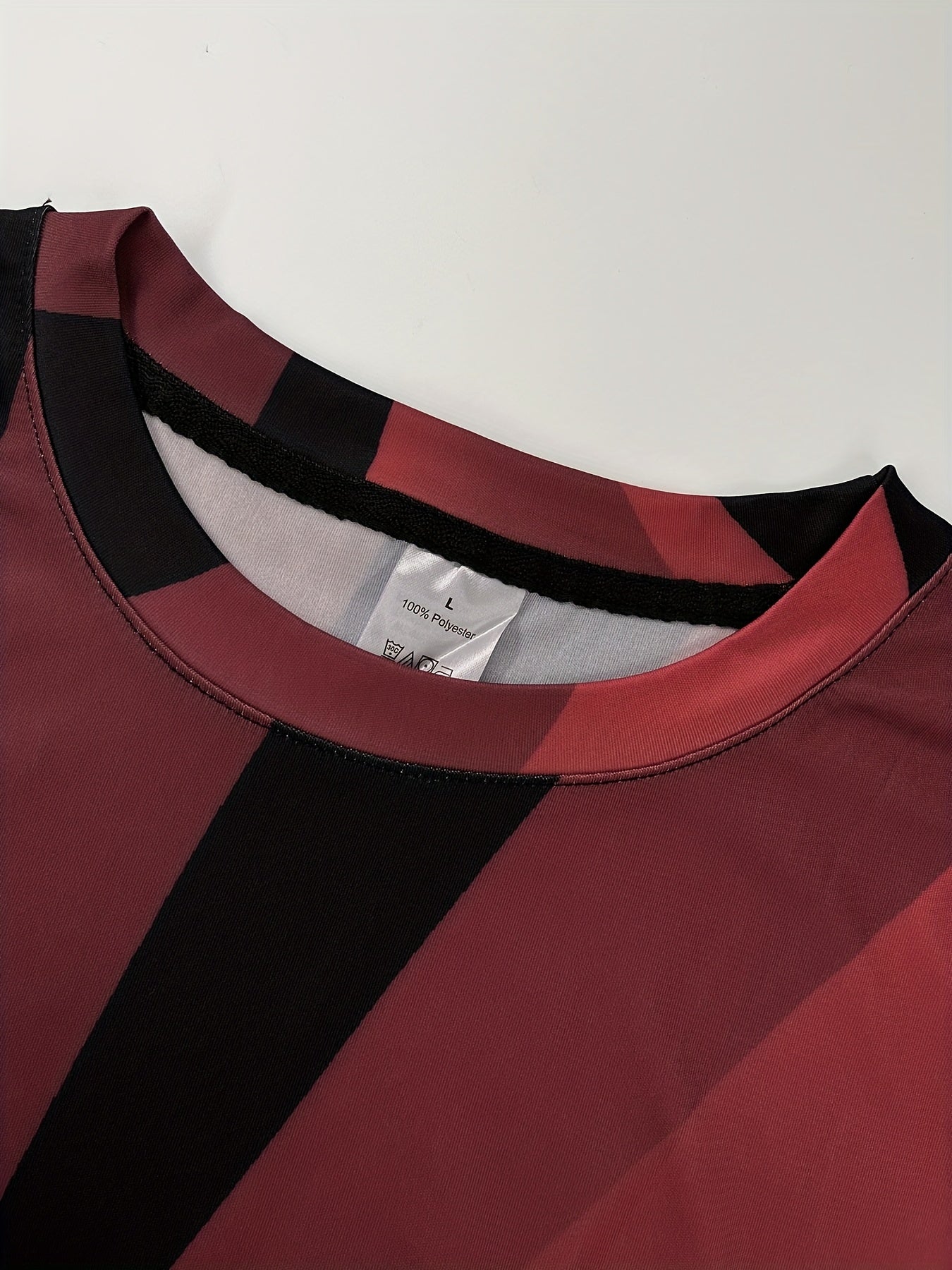 Men’s Geometric Pattern Two-Piece Set