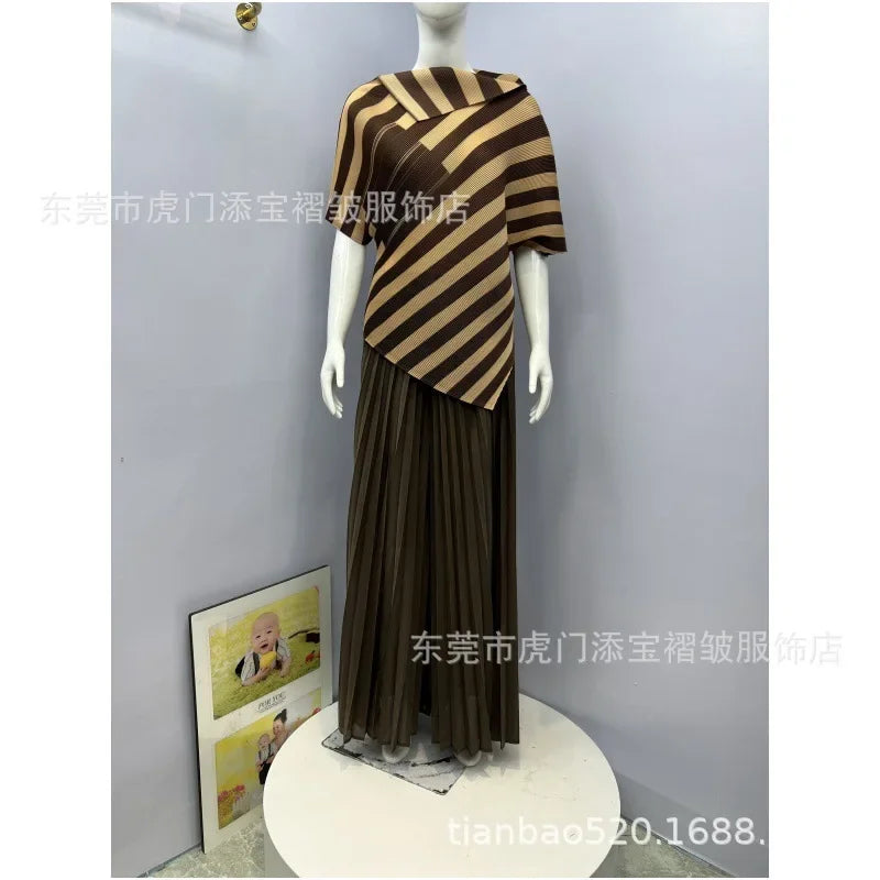 Women's Striped Top and Pleated Pant Suit