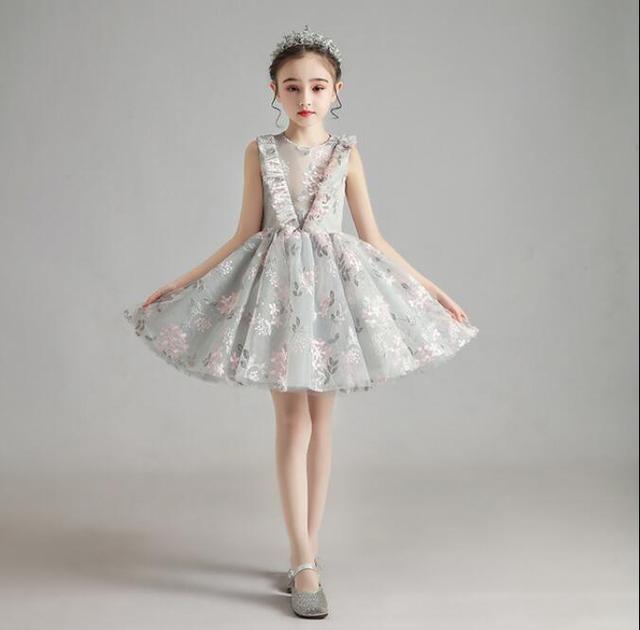 Fluffy Tulle Flower Girl Dresses Gray Lace Embroidery Floral Prom Gown Pageant For Weddings Kids Party Holy Communion Costume