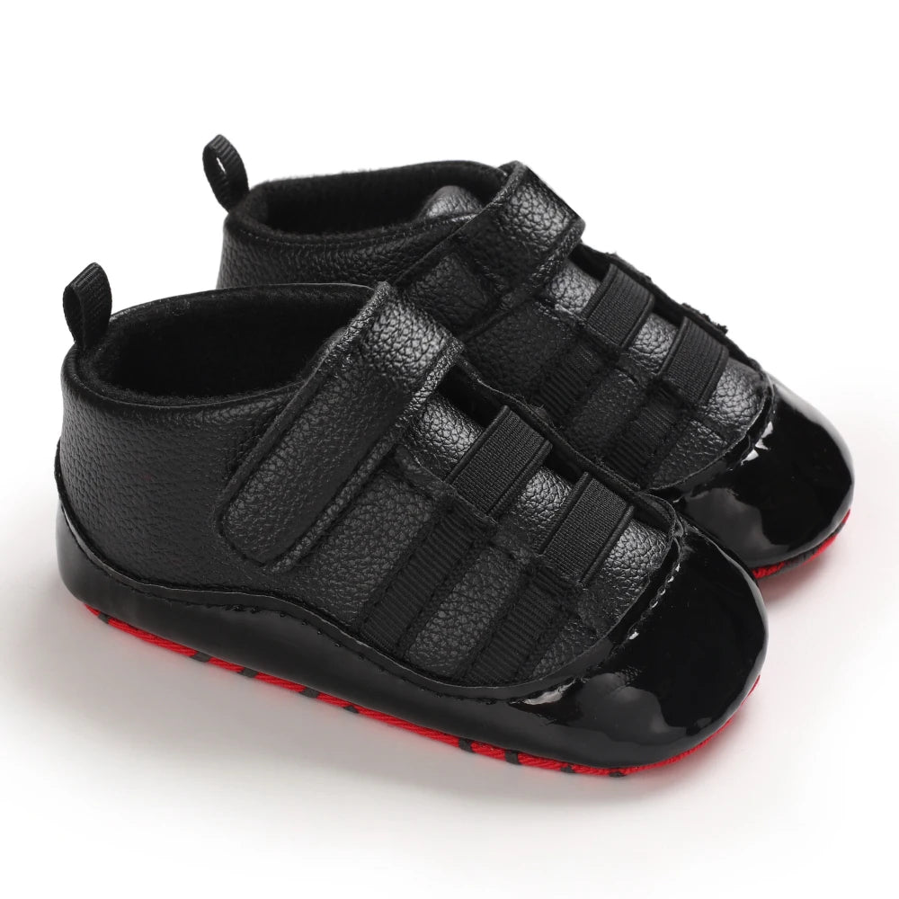 Newborn Casual Shoes Fashion And Classic Outdoor Baby Sports Shoes Non Slip Soft Soled Leather Baby Walking Shoes