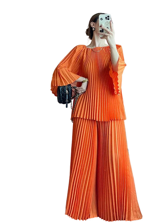 Elegant Women’s Pleated Set – Loose Flare Sleeves & Wide-Leg Pants