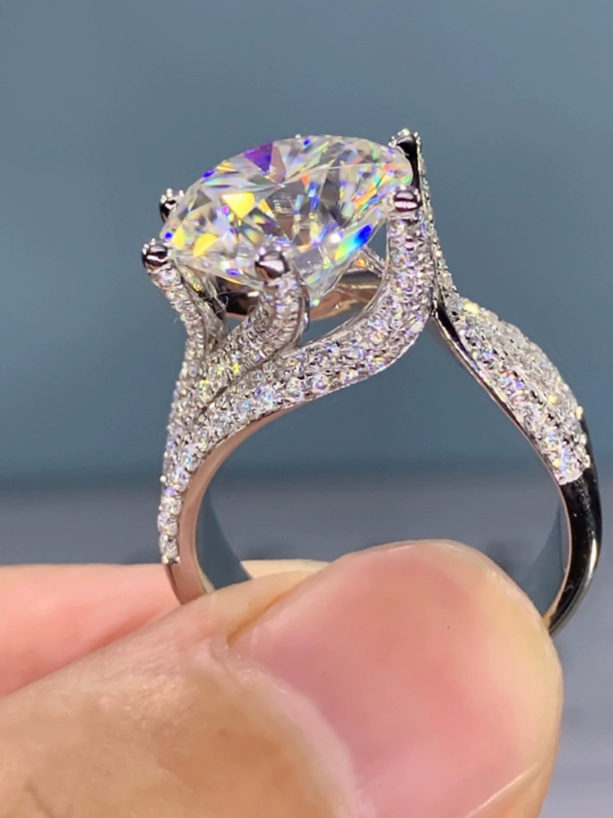 5 Karat Luxury Cluster Moissanite Engagement Ring