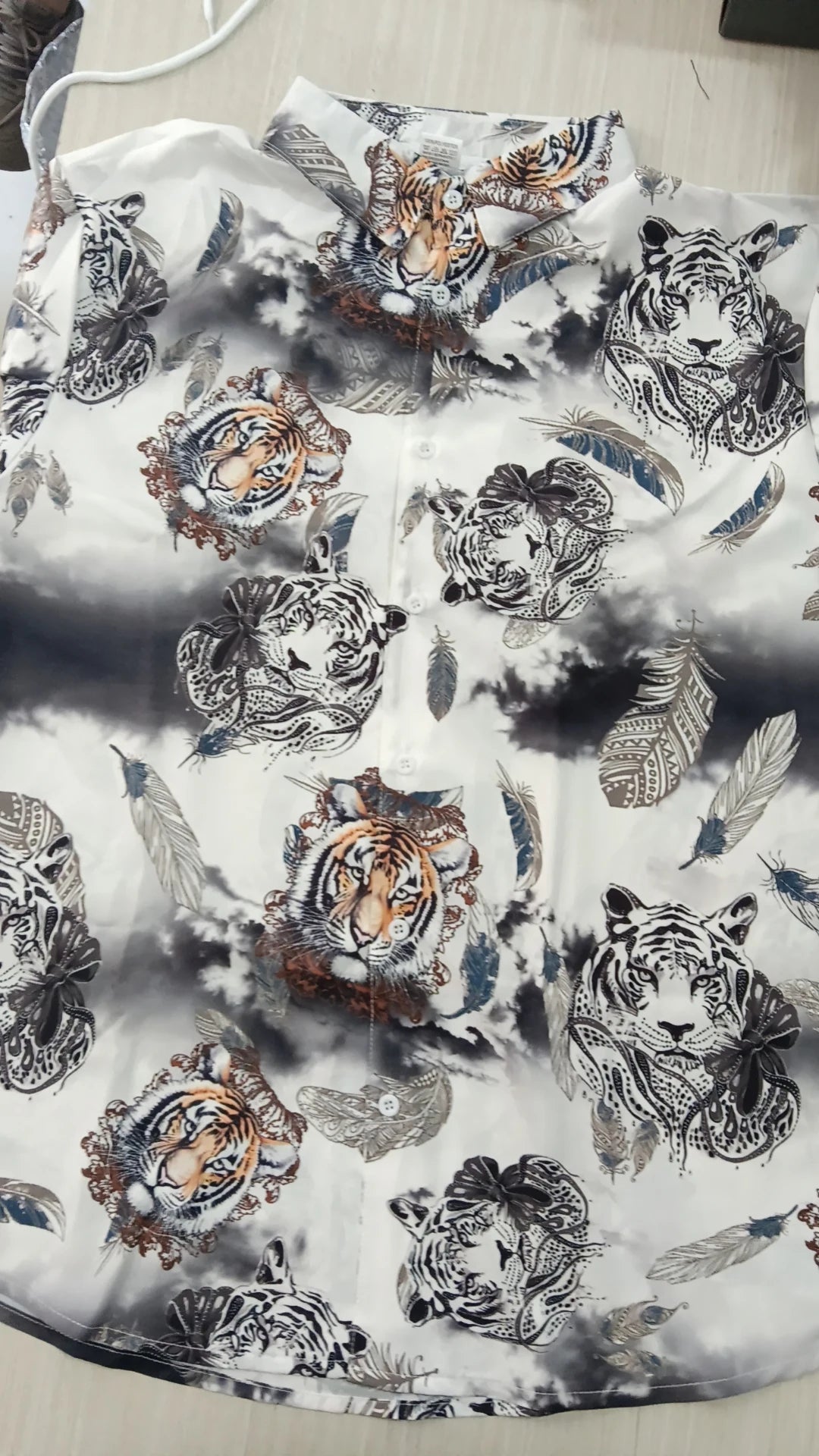 Men's Tiger & Leopard Feather Print Long Sleeve Shirt