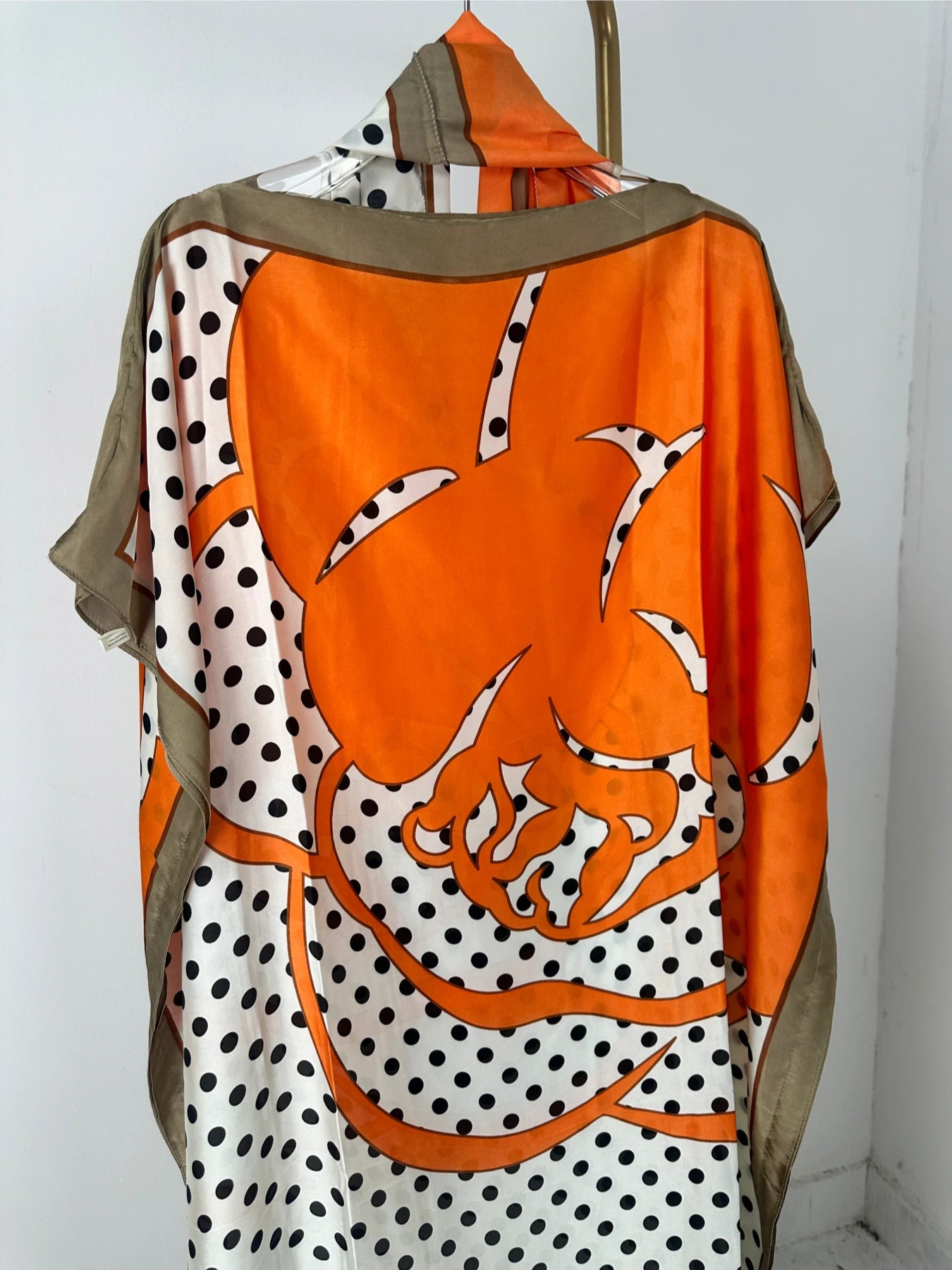 Lenis Round Neck Bat Sleeve Kaftan with Scarf