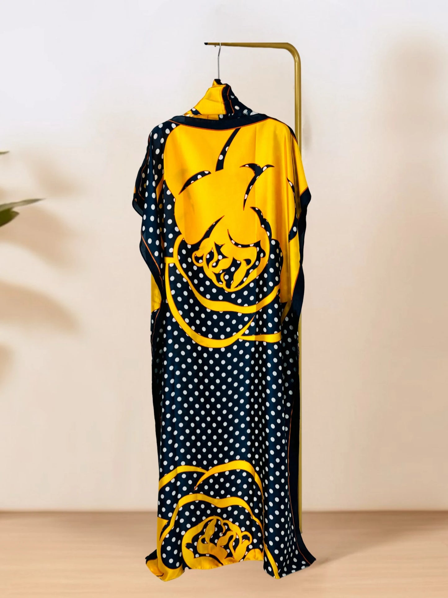 Lenis Round Neck Bat Sleeve Kaftan with Scarf